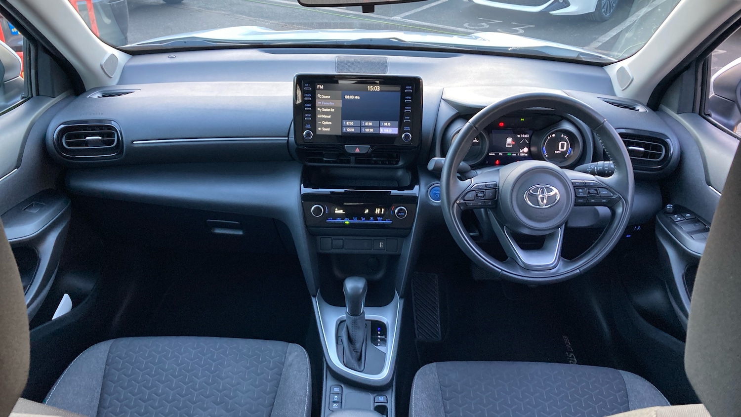 Used Toyota Yaris Cross 2023 for sale - 77207384: Photo 5