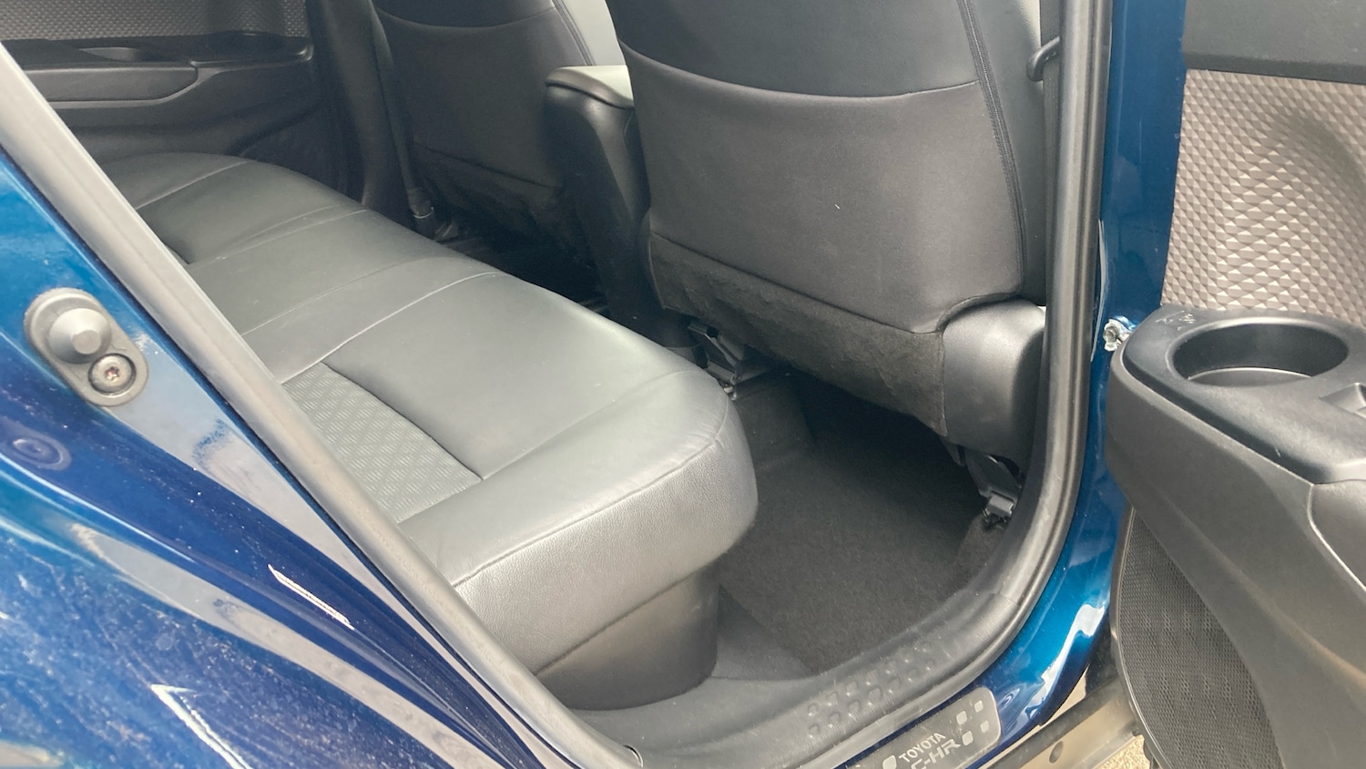 Used Toyota C-HR 2023 for sale - 78149864: Photo 12