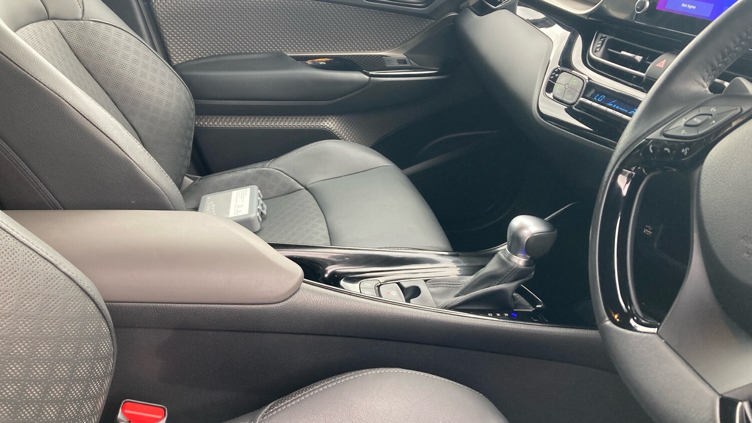 Used Toyota C-HR 2023 for sale - 78149864: Photo 35