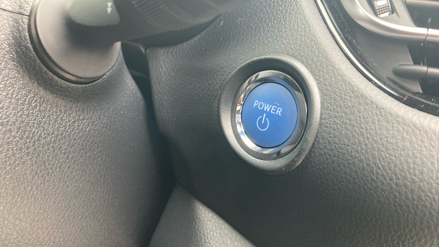 Used Toyota C-HR 2023 for sale - 78149864: Photo 36