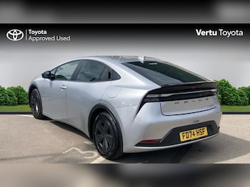 Used Toyota Prius 2024 for sale - 79055170: Photo