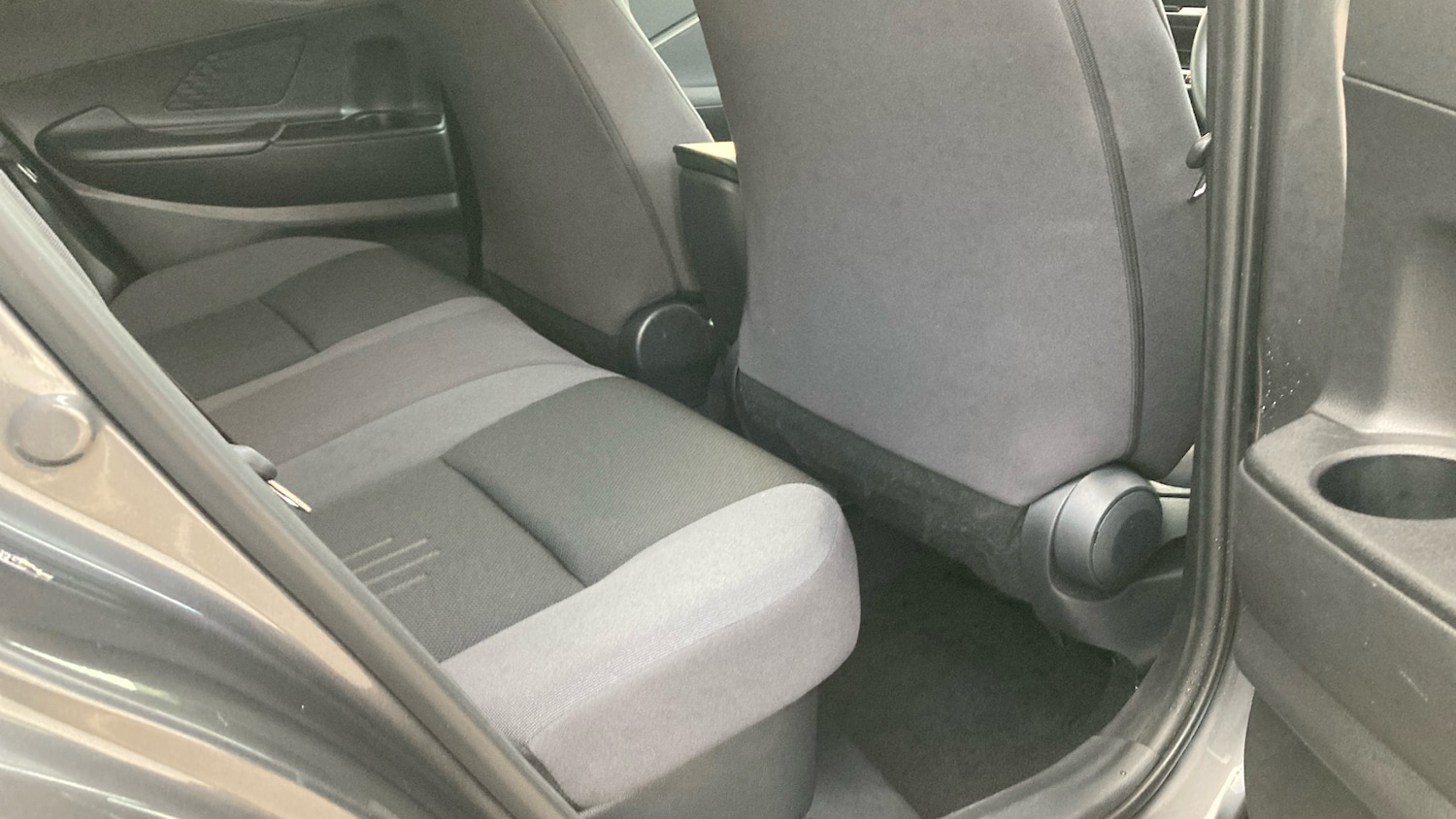 Used Toyota C-HR 2024 for sale - 76692653: Photo 12