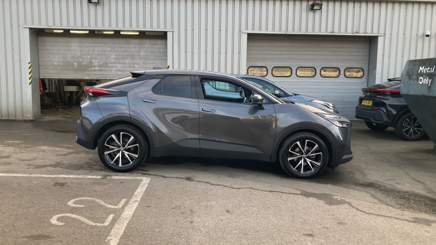 Used Toyota C-HR 2024 for sale - 76692653: Photo 16