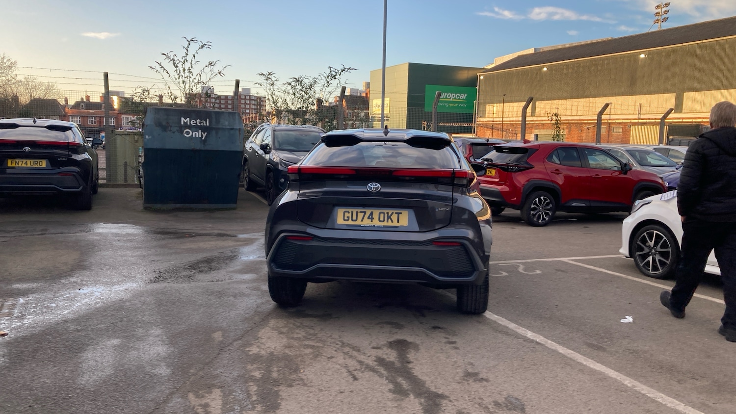 Used Toyota C-HR 2024 for sale - 76692653: Photo 19