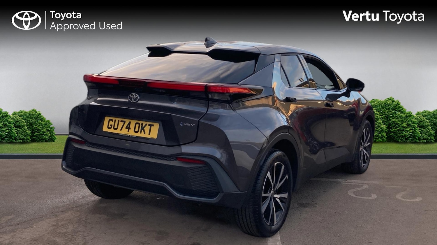 Used Toyota C-HR 2024 for sale - 76692653: Photo 2