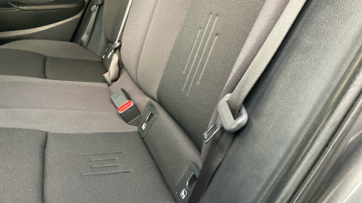 Used Toyota C-HR 2024 for sale - 76692653: Photo 22