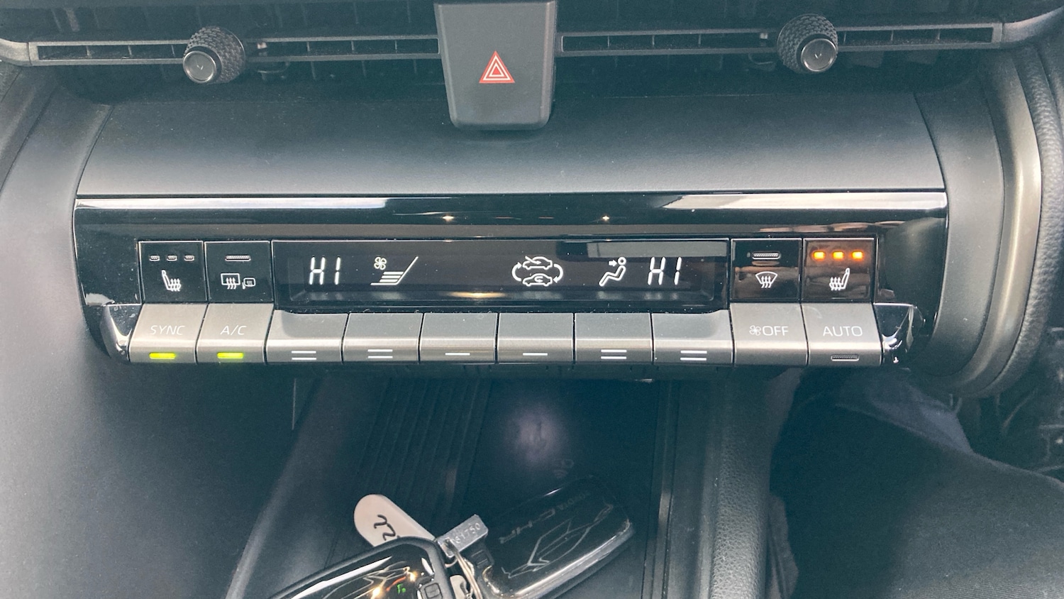 Used Toyota C-HR 2024 for sale - 76692653: Photo 26