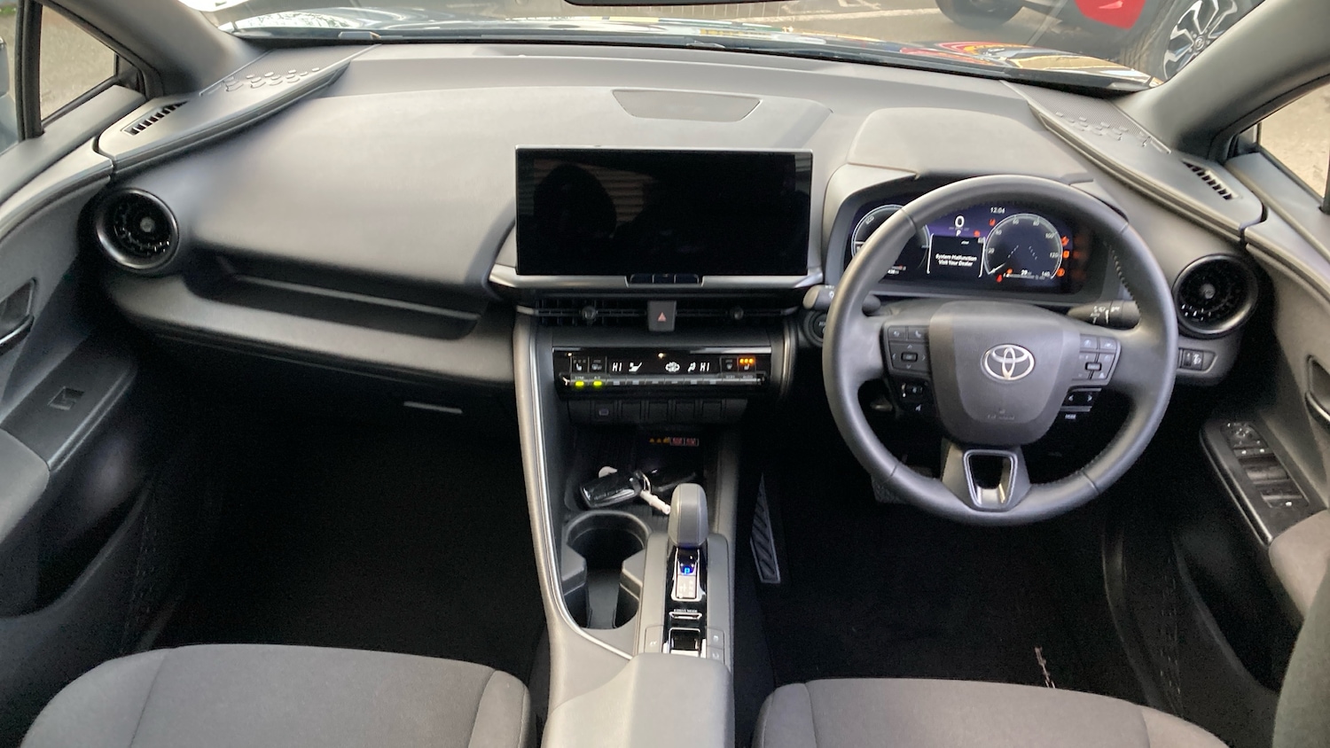 Used Toyota C-HR 2024 for sale - 76692653: Photo 5