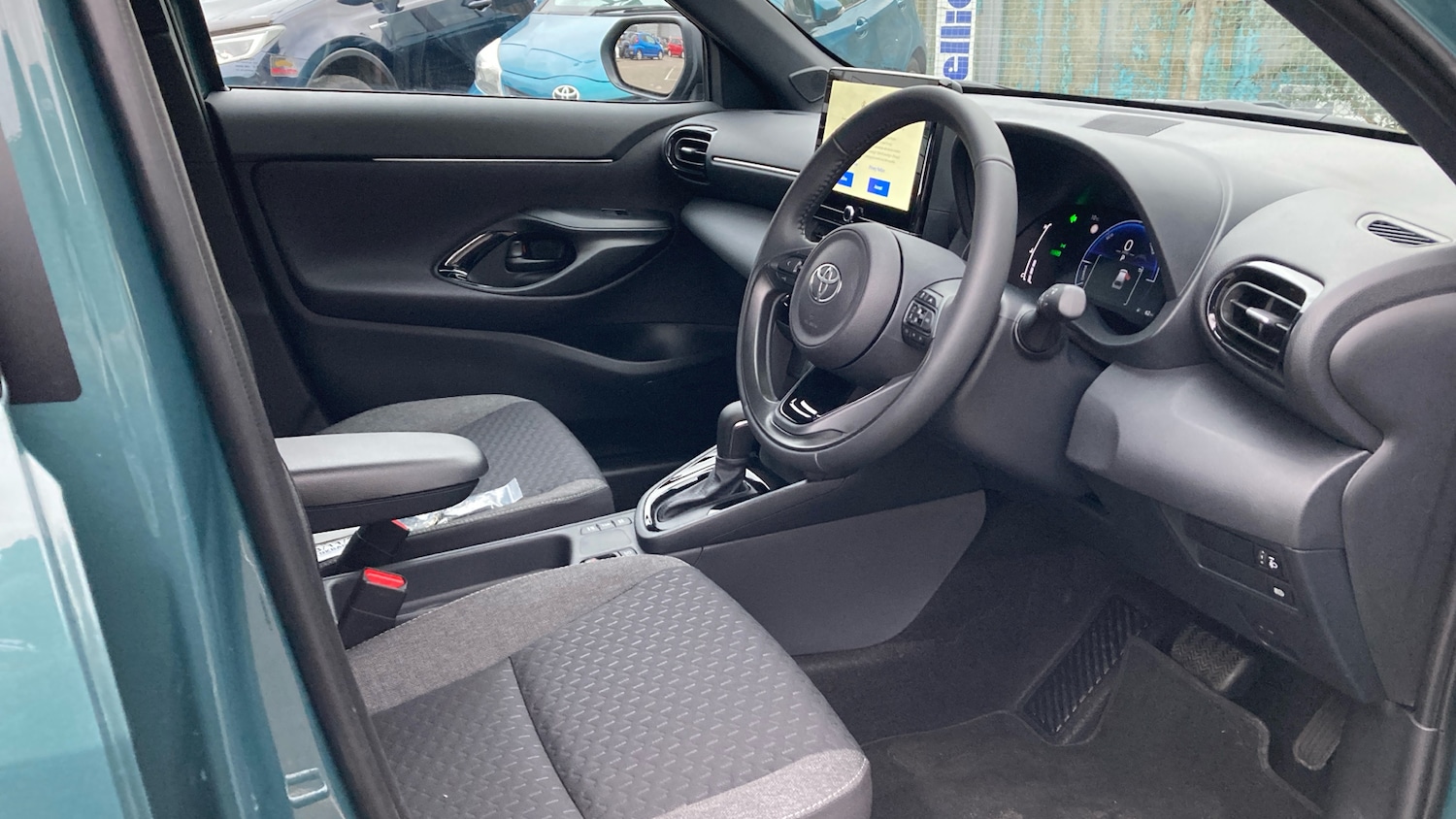 Used Toyota Yaris Cross 2025 for sale - 77450237: Photo 11