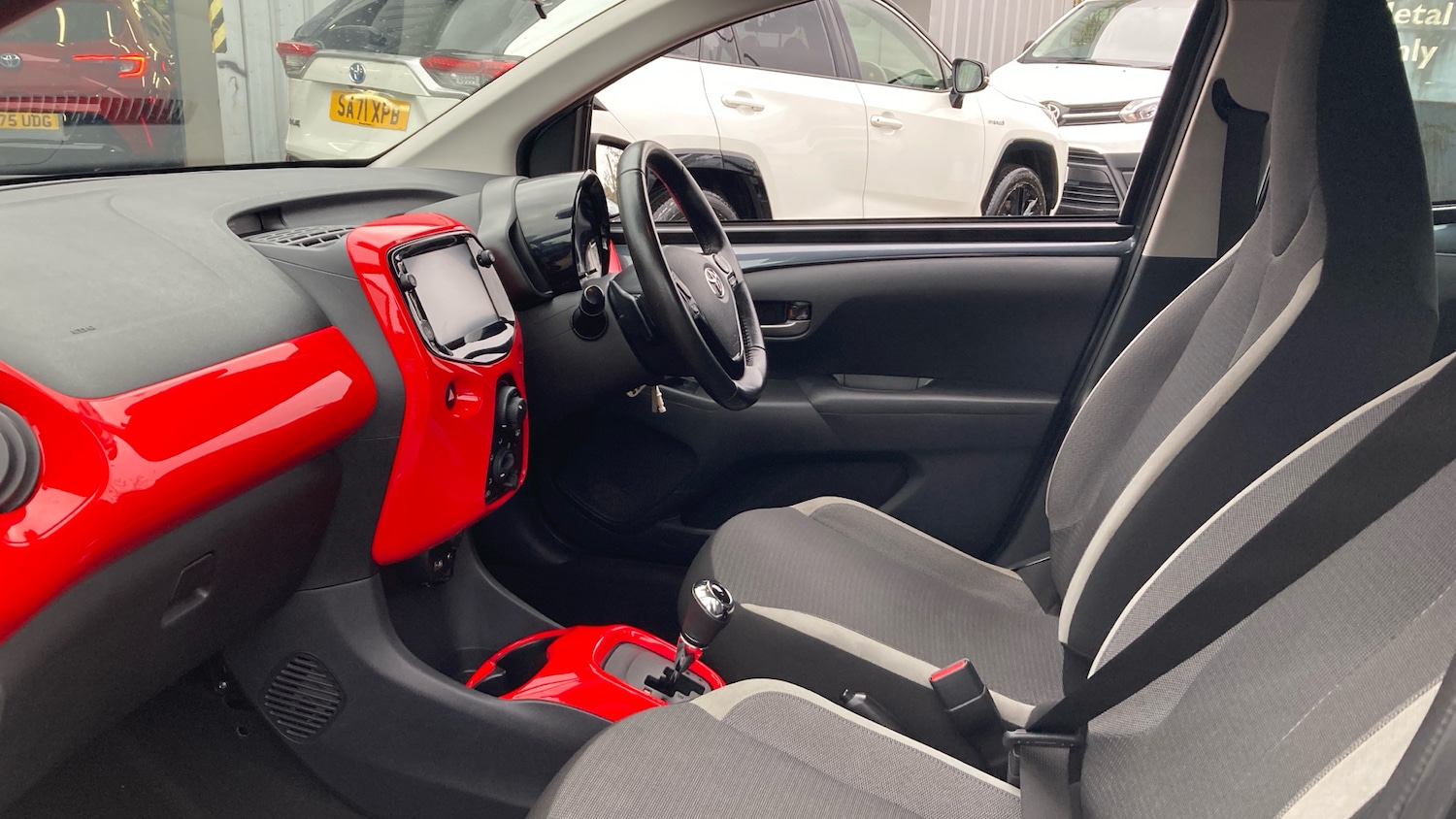 Used Toyota AYGO 2020 for sale - 76945322: Photo 10