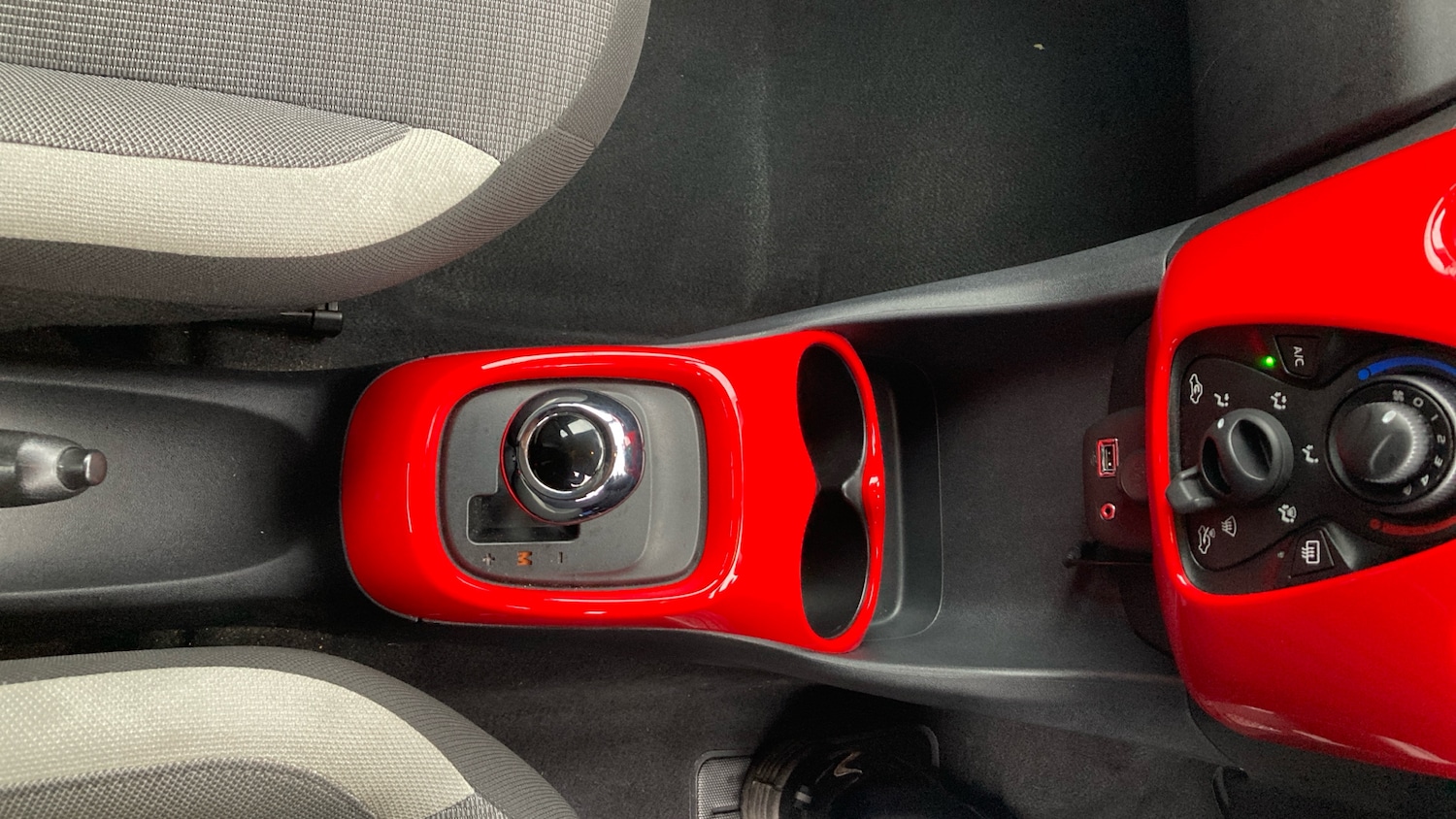 Used Toyota AYGO 2020 for sale - 76945322: Photo 36