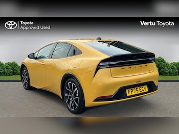 Used Toyota Prius 2025 for sale - 77601905: Photo