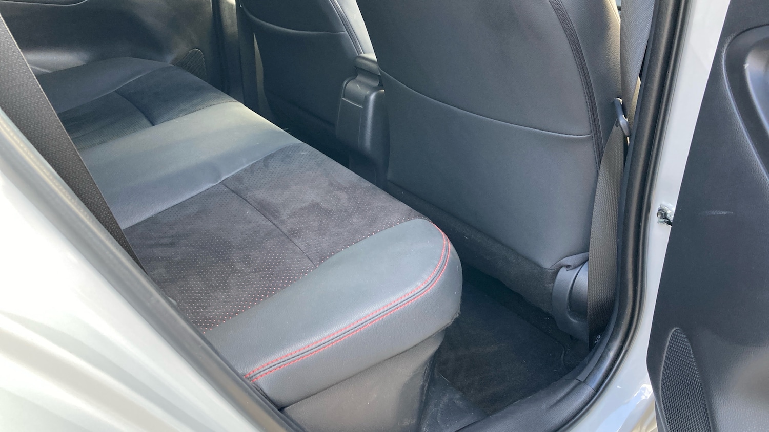 Used Toyota Yaris 2025 for sale - 76076276: Photo 12