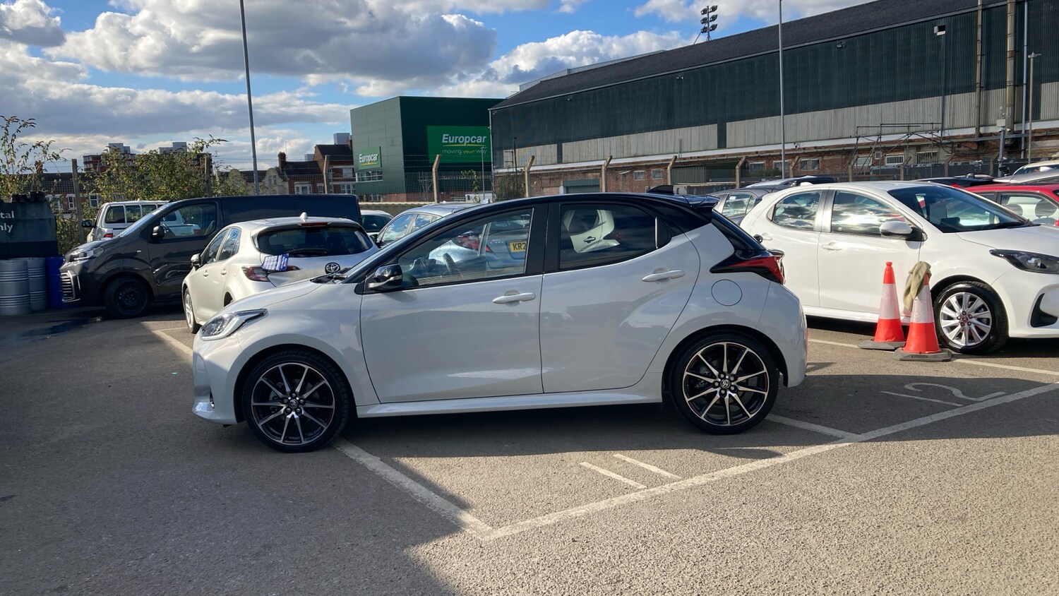 Used Toyota Yaris 2025 for sale - 76076276: Photo 17