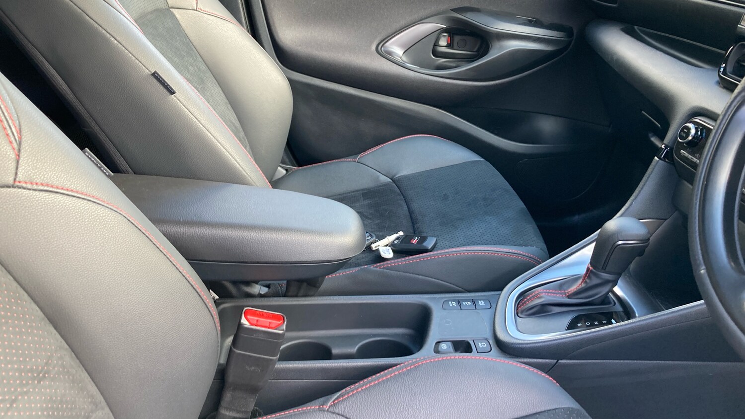 Used Toyota Yaris 2025 for sale - 76076276: Photo 34