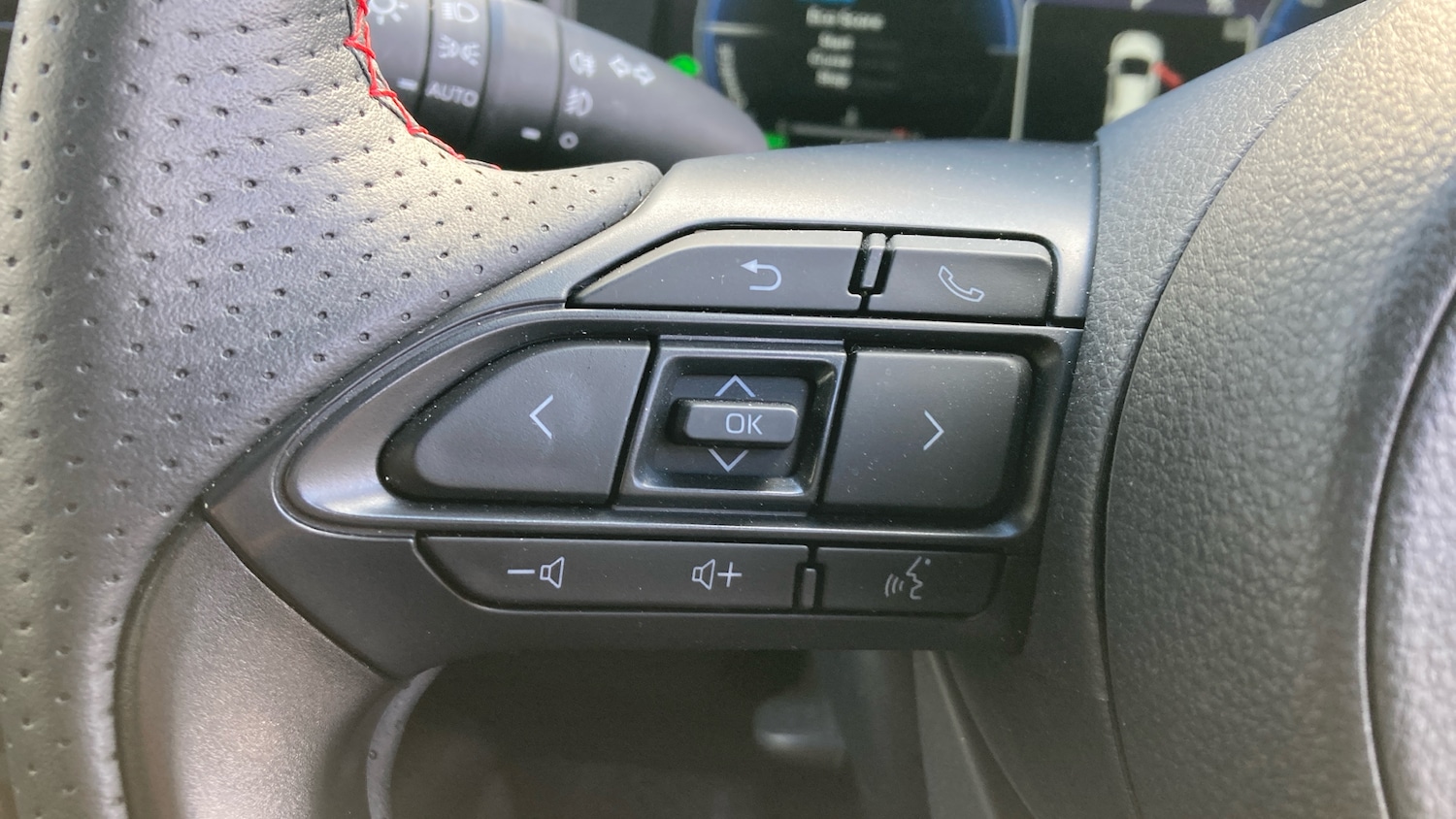 Used Toyota Yaris 2025 for sale - 76076276: Photo 37