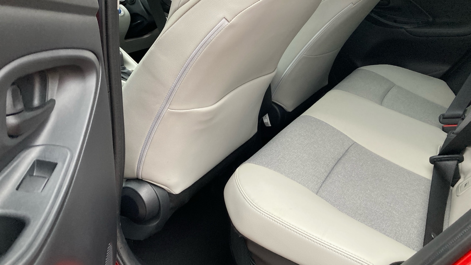 Used Toyota Yaris 2023 for sale - 77116386: Photo 13