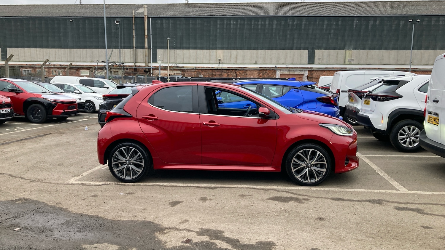 Used Toyota Yaris 2023 for sale - 77116386: Photo 16