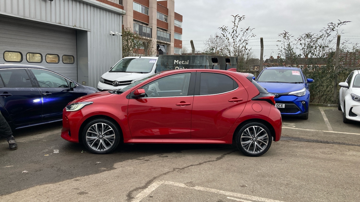 Used Toyota Yaris 2023 for sale - 77116386: Photo 17