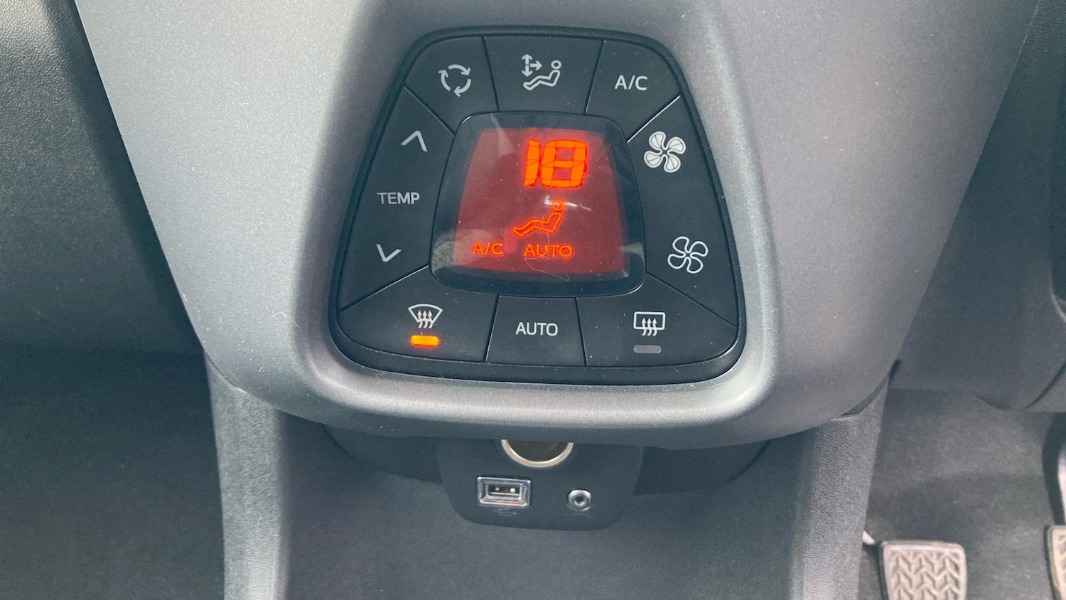 Used Toyota AYGO 2021 for sale - 77622303: Photo 38