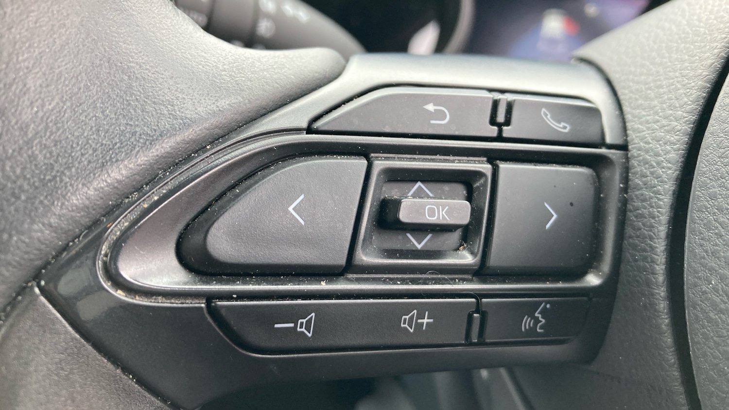 Used Toyota Yaris 2022 for sale - 77326745: Photo 37