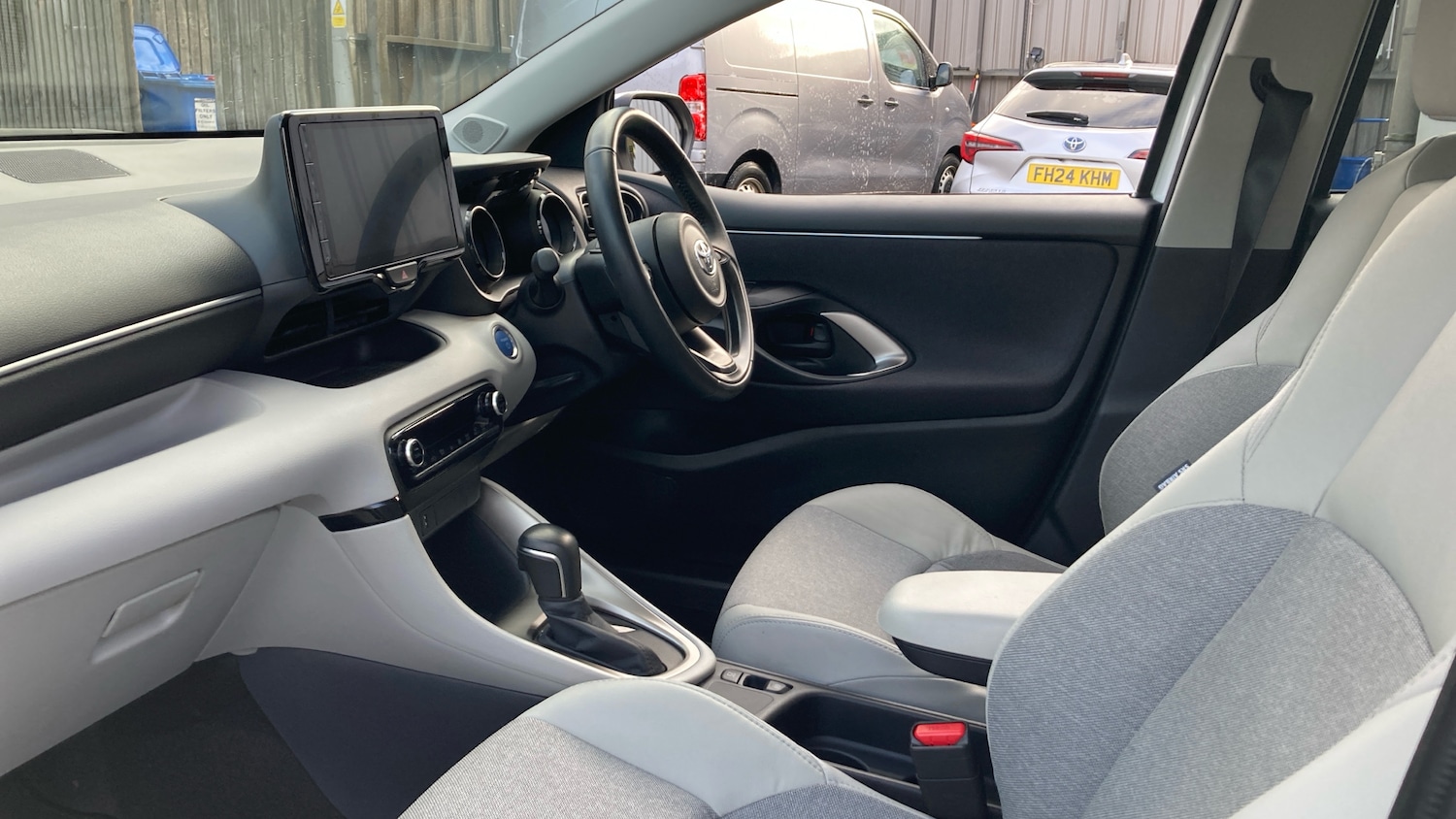 Used Toyota Yaris 2023 for sale - 77375799: Photo 10