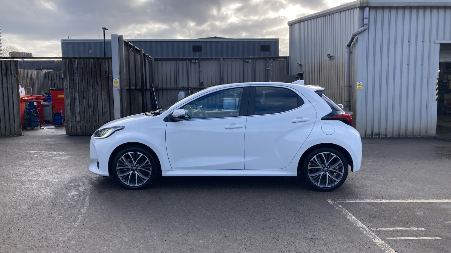Used Toyota Yaris 2023 for sale - 77375799: Photo 17