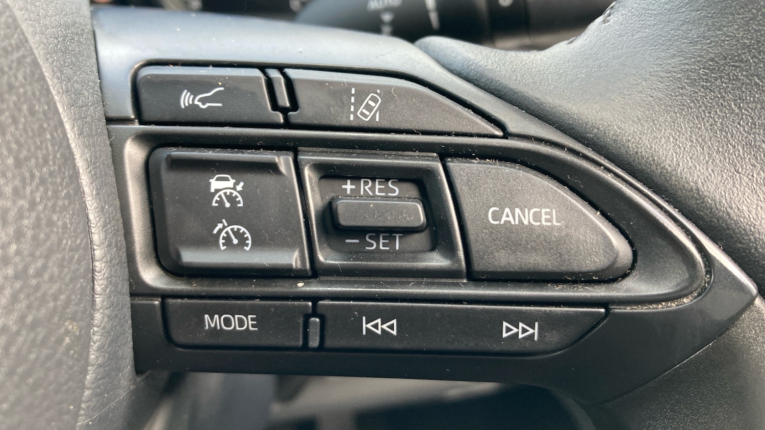 Used Toyota Yaris 2023 for sale - 77375799: Photo 35