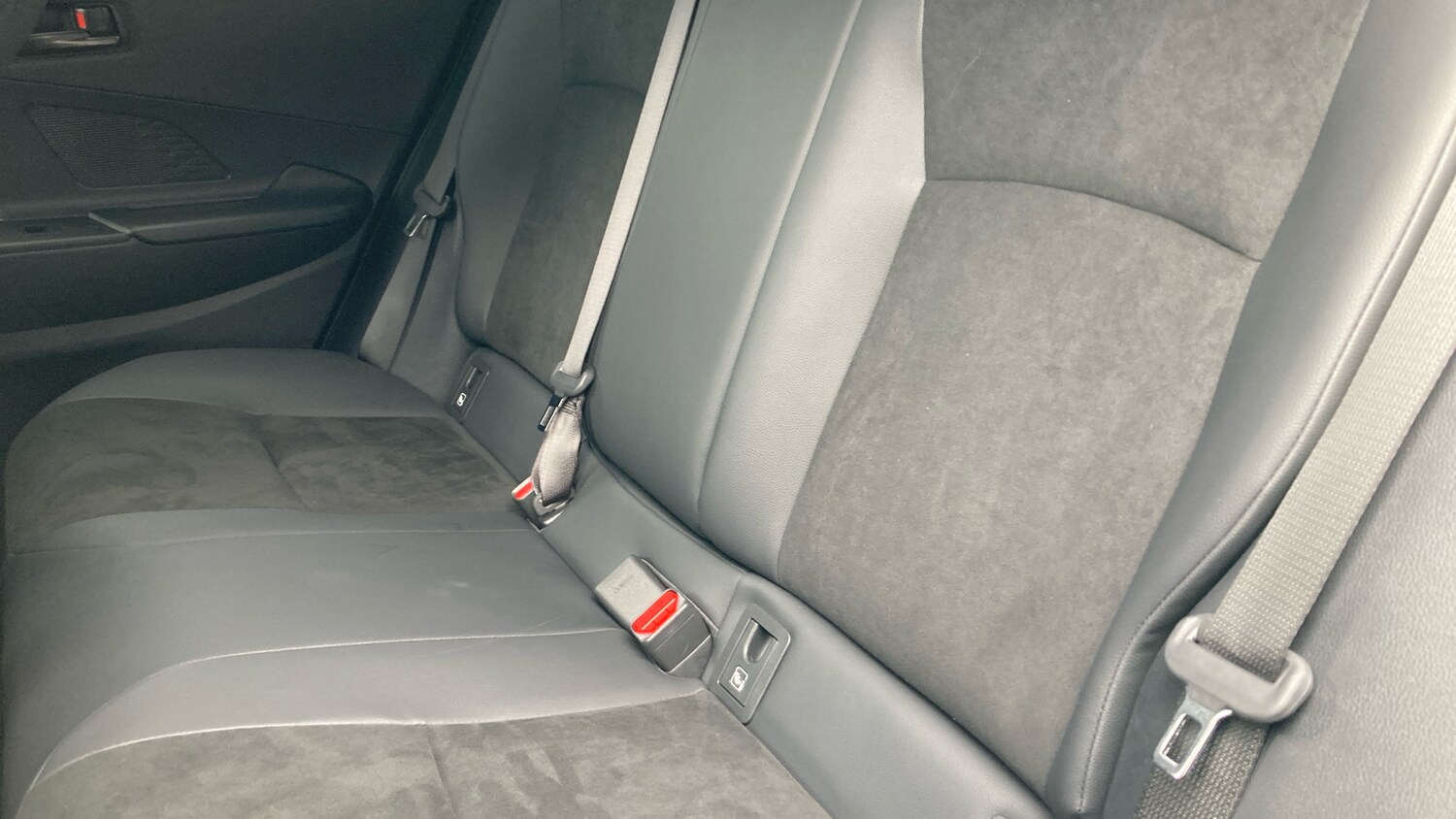 Used Toyota C-HR 2025 for sale - 78225458: Photo 21