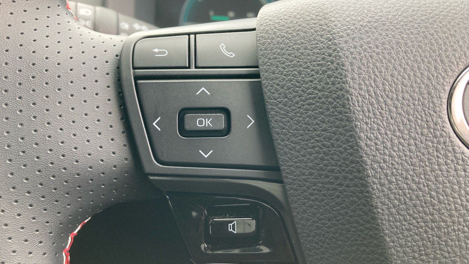 Used Toyota C-HR 2025 for sale - 78225458: Photo 41