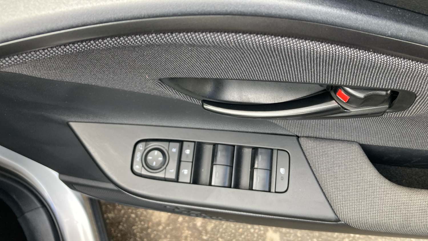 Used Toyota C-HR 2024 for sale - 76324474: Photo 33
