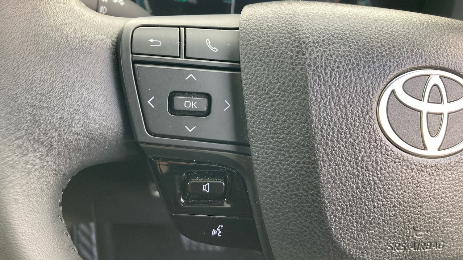 Used Toyota C-HR 2024 for sale - 76324474: Photo 36