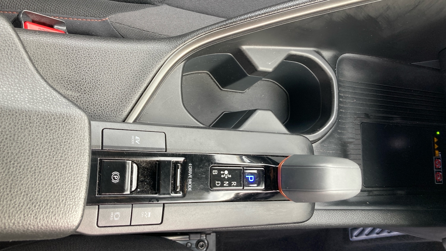 Used Toyota C-HR 2024 for sale - 76324474: Photo 39