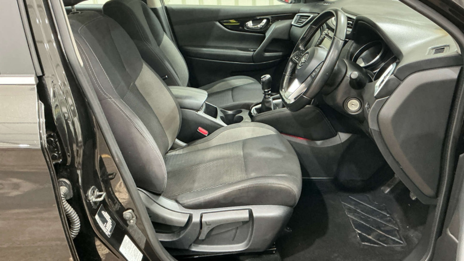 Used Nissan Qashqai 2018 for sale - 77409775: Photo 9