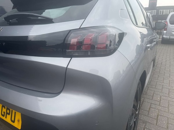 Used Peugeot 208 2021 for sale - 75516331: Photo 12