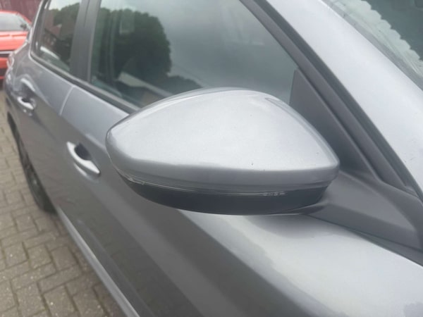Used Peugeot 208 2021 for sale - 75516331: Photo 18