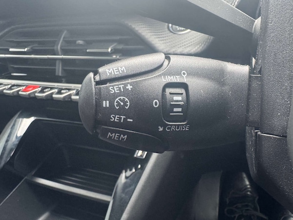 Used Peugeot 208 2021 for sale - 75516331: Photo 37