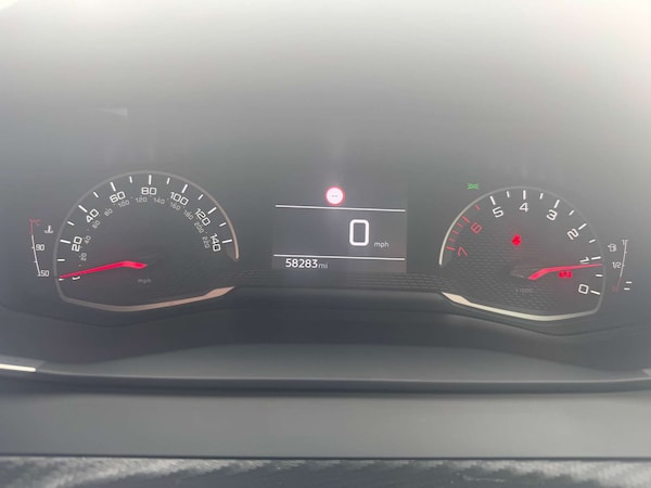 Used Peugeot 208 2021 for sale - 75516331: Photo 38