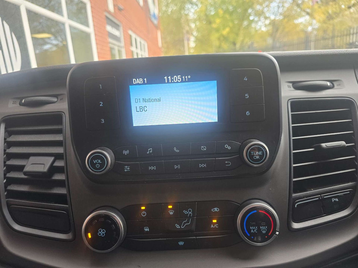 Used Ford Transit Custom 2020 for sale - 75590401: Photo 28