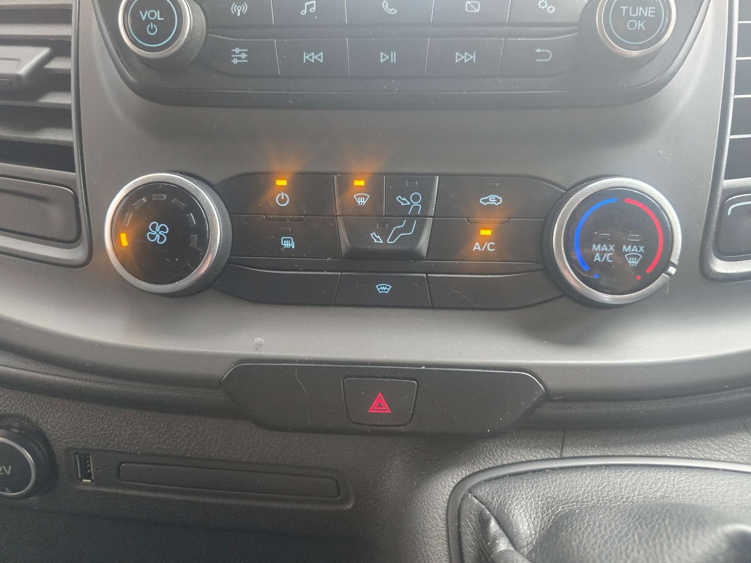 Used Ford Transit Custom 2020 for sale - 75590401: Photo 30