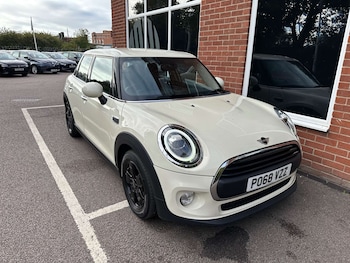 Used MINI Hatch 2018 for sale - 76132433: Photo 4