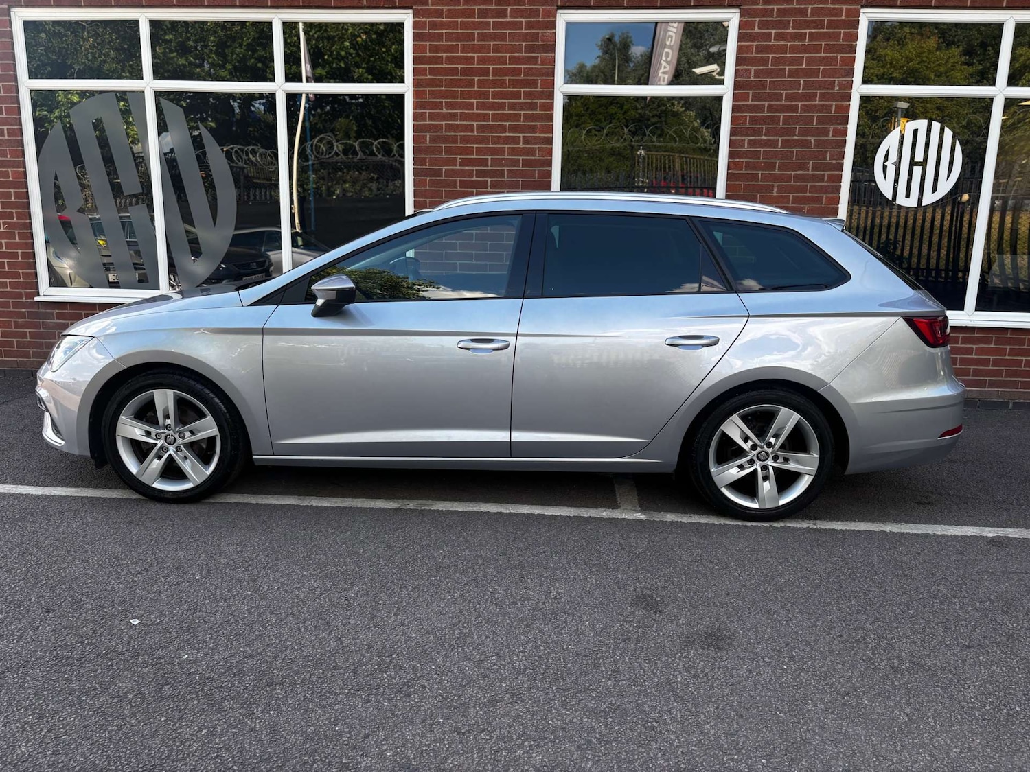Used SEAT Leon 2019 for sale - 75631374: Photo 4