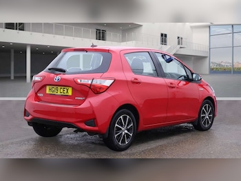 Used Toyota Yaris 2019 for sale - 75985575: Photo