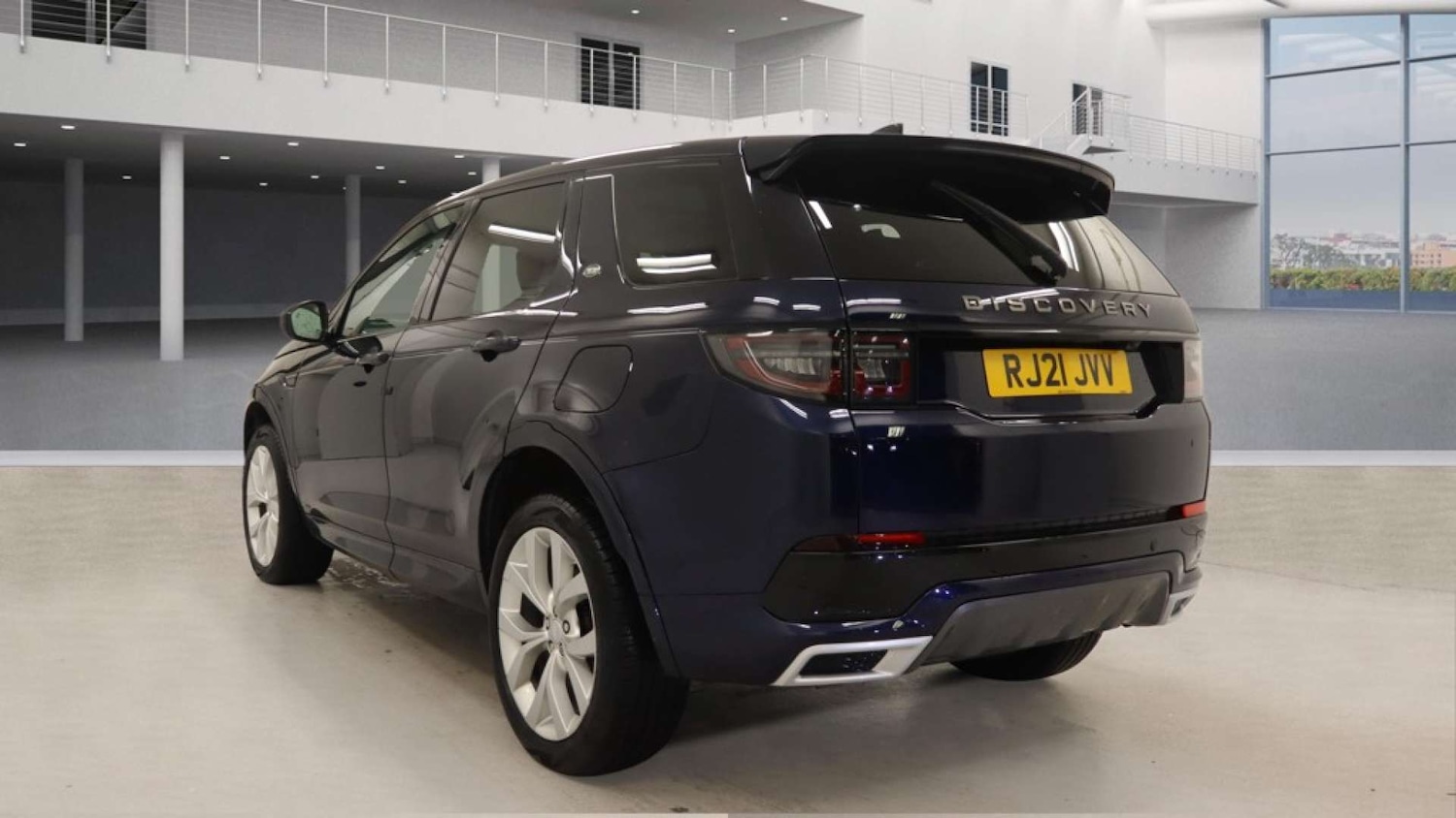 Used Land Rover Discovery Sport 2021 for sale - 77326128: Photo 3