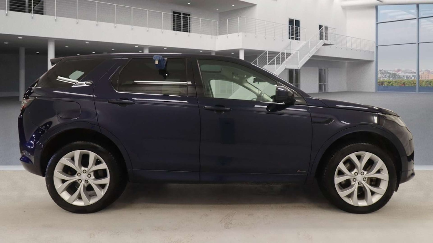 Used Land Rover Discovery Sport 2021 for sale - 77326128: Photo 5