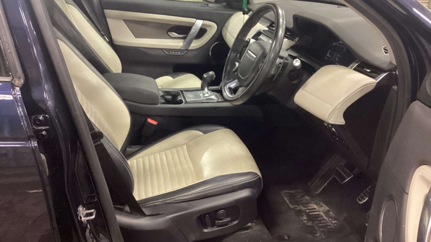 Used Land Rover Discovery Sport 2021 for sale - 77326128: Photo 7