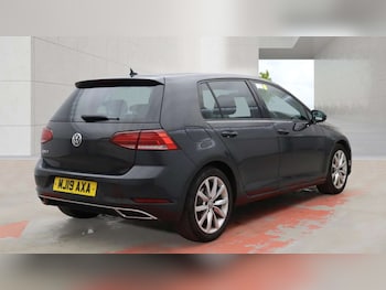 Used Volkswagen Golf 2019 for sale - 78703857: Photo