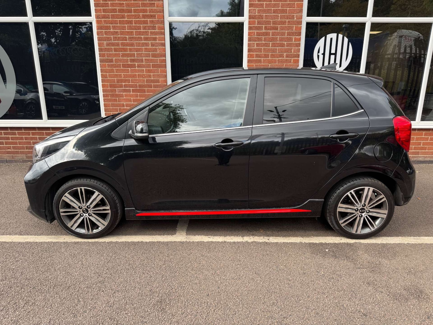 Used Kia Picanto 2019 for sale - 76277641: Photo 2
