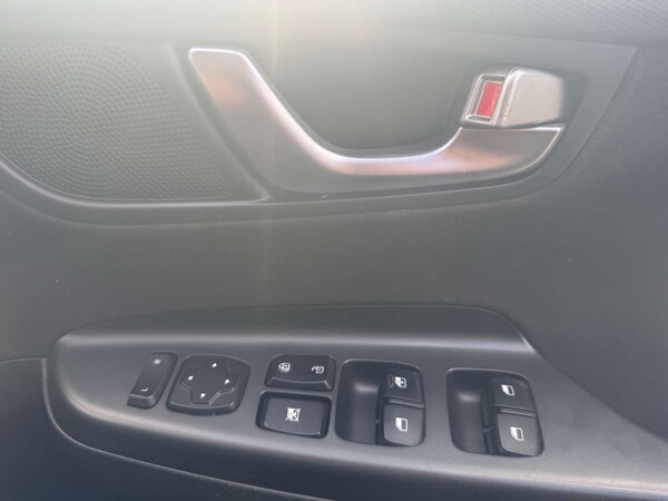 Used Hyundai KONA 2021 for sale - 76277616: Photo 48