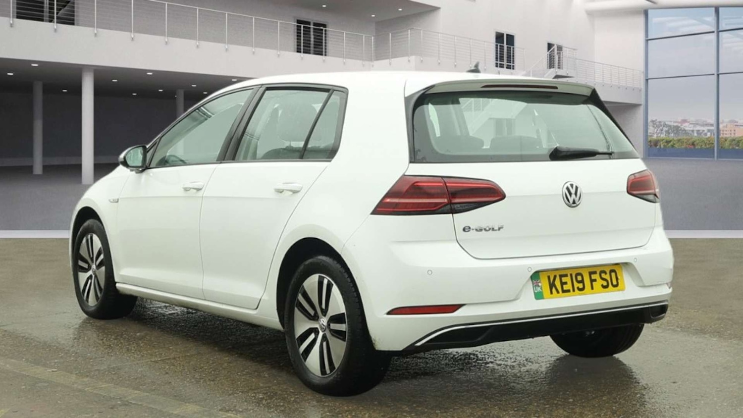 Used Volkswagen Golf 2019 for sale - 77224839: Photo 3